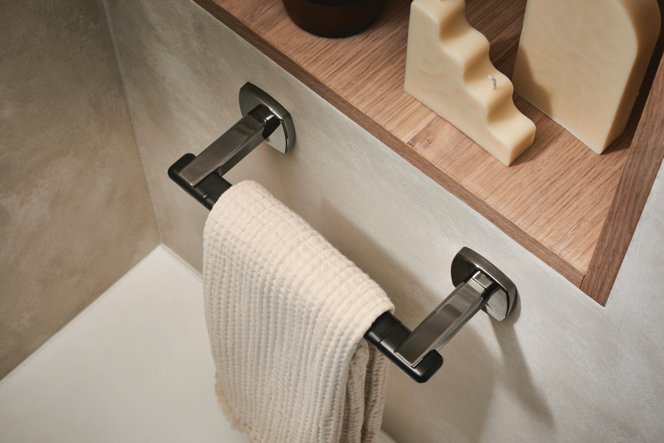 Brizo Allaria Towel Bar