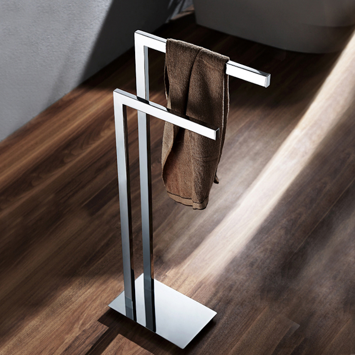 Nameeks silver bathroom accessories