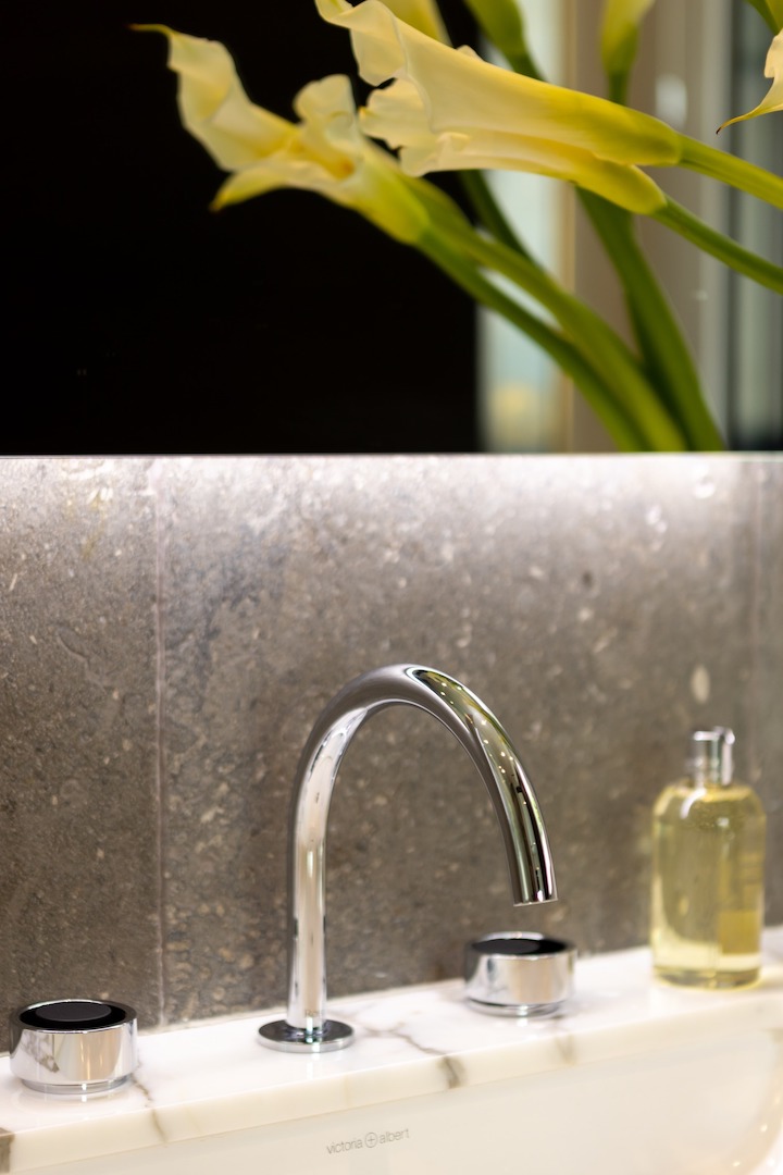 ROHL silver faucet