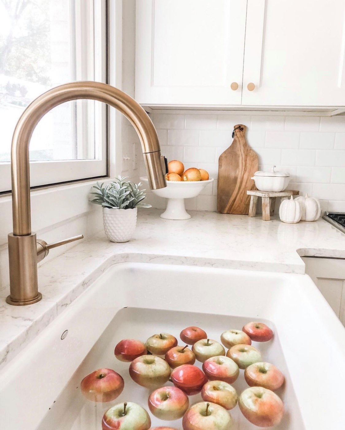 Delta gold kitchen faucet