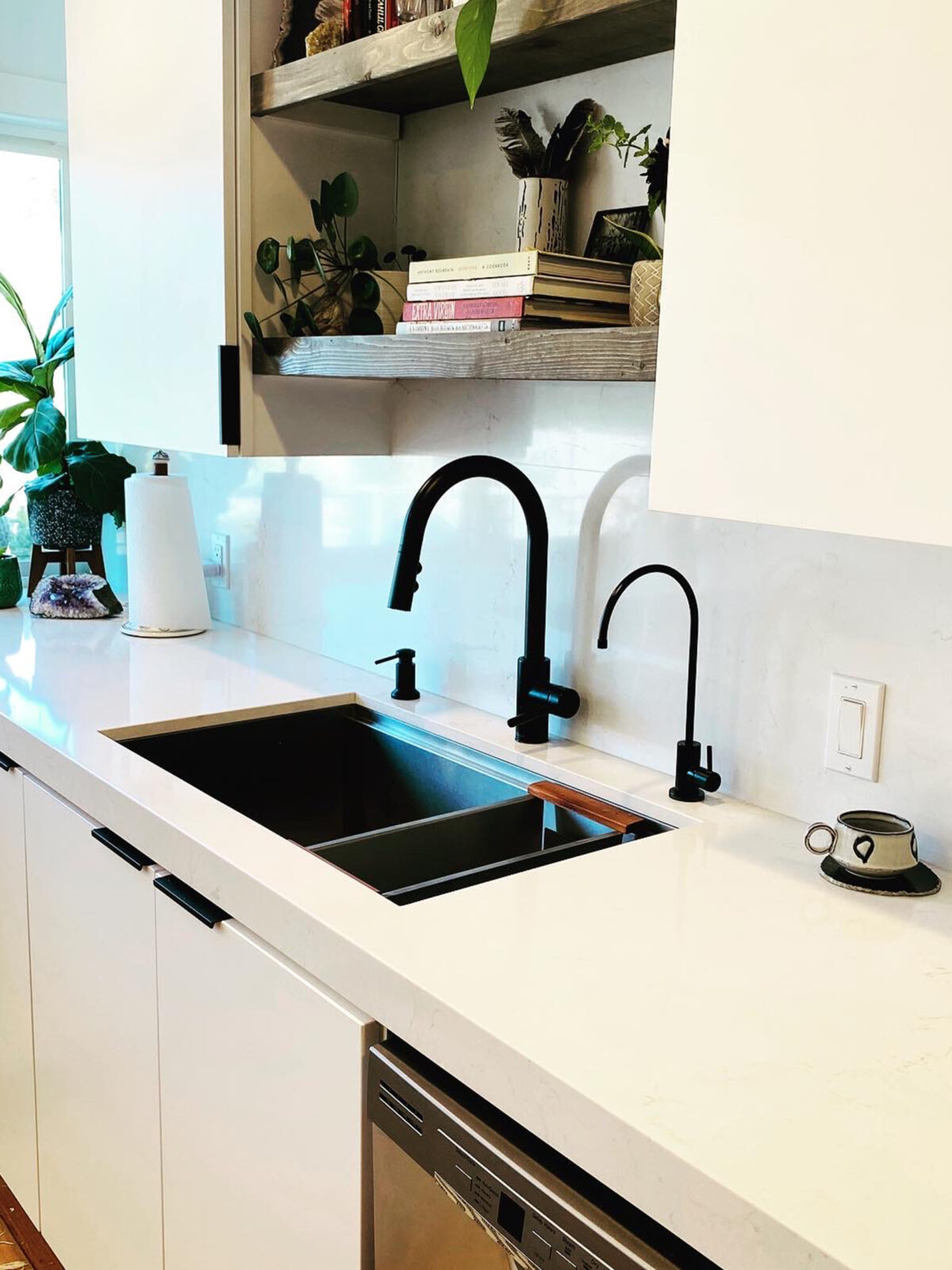 Ruvati black kitchen sink